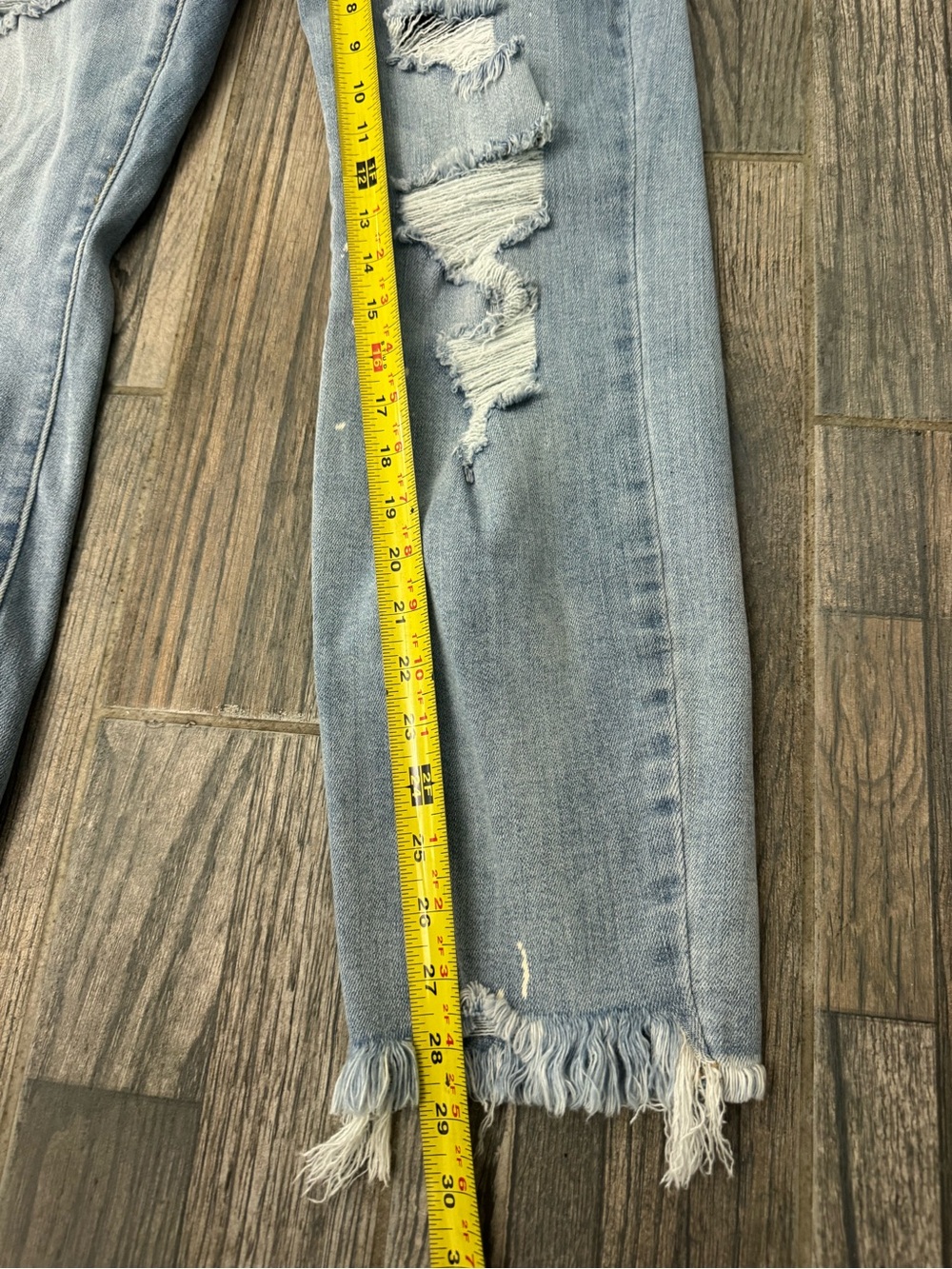Judy Blue Boyfriend Fit paint splatter distressed Jeans - size 13/31 - Picture 7 of 7